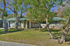 N San Antonio Family Home, 8 Mi to Airport